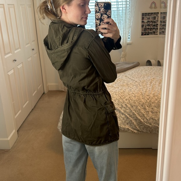 Aritzia Army Jacket - Picture 3 of 3